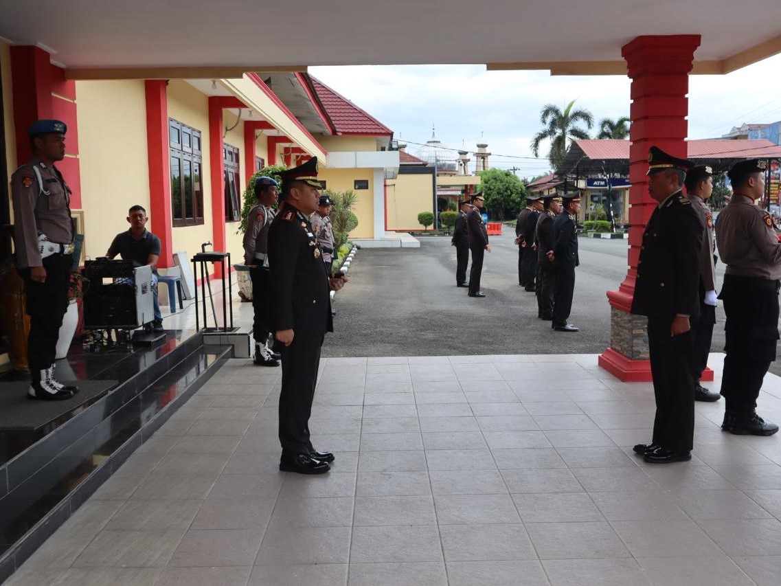 Kapolresta Deli Serdang Pimpin Upacara Peringatan Hari Pahlawan Nasional